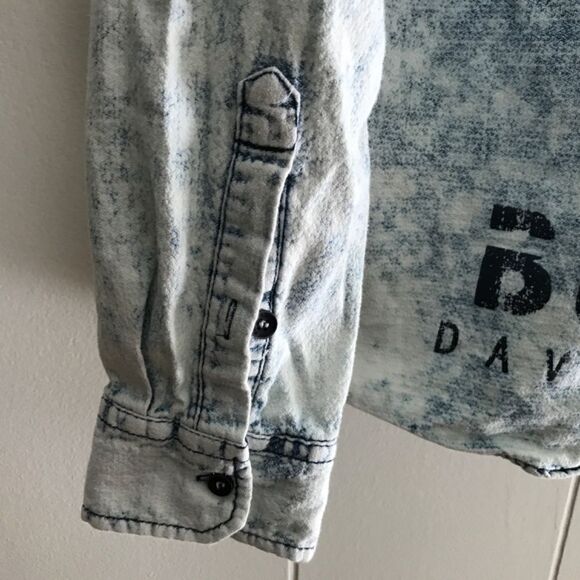Buffalo Washed Denim Button down (M) - Picture 9 of 11